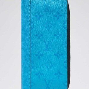 Louis Vuitton Bright Blue Monogram Canvas Vertical Zippy Wallet